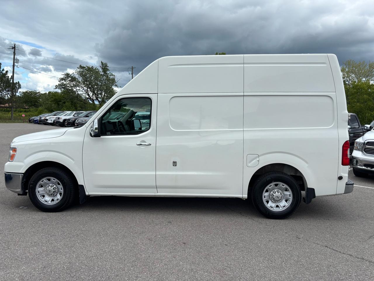 2012 Nissan NV 2500 SV ** CRUISE, HIGH ROOF ** Photo