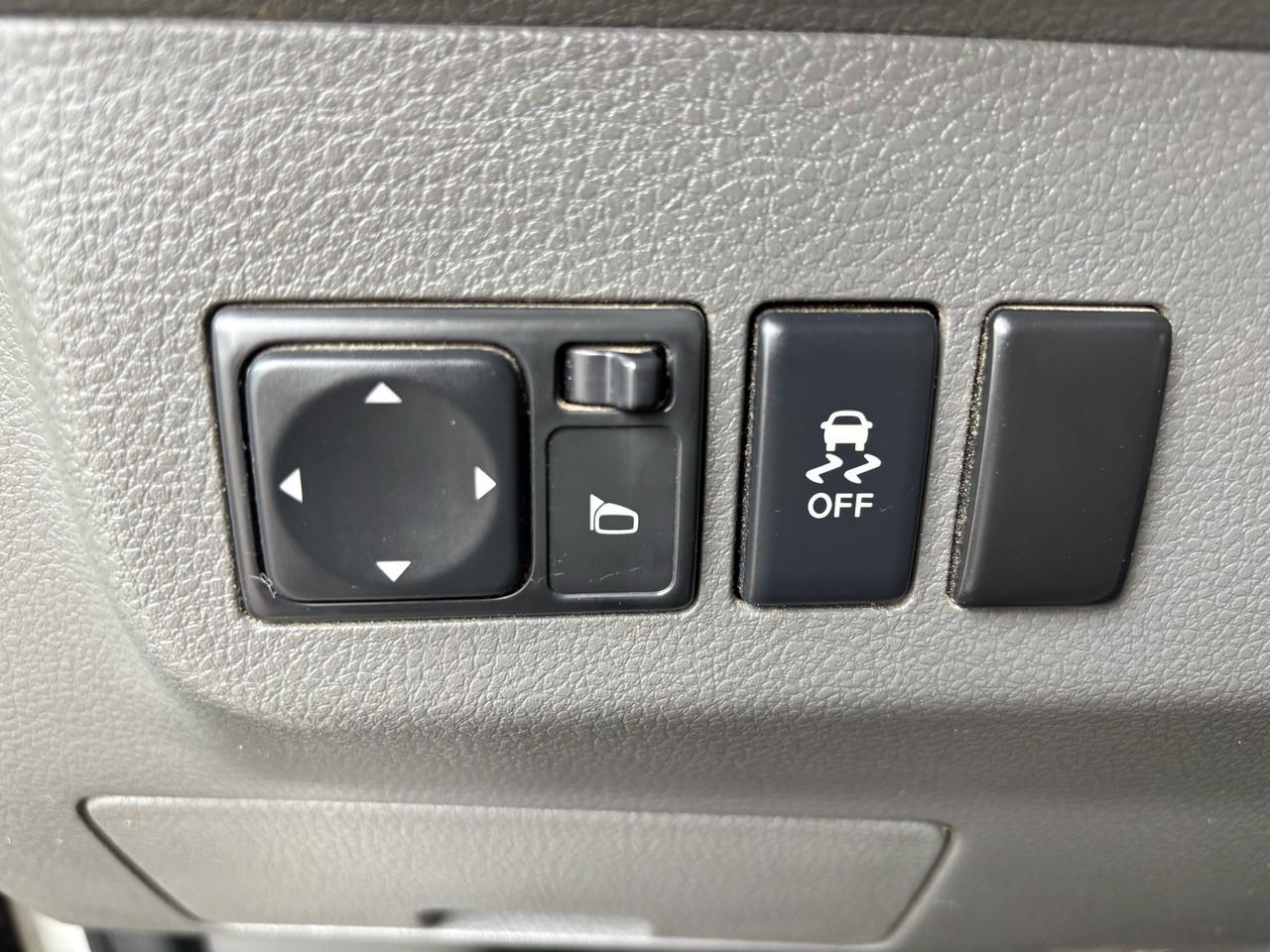 2012 Nissan NV 2500 SV ** CRUISE, HIGH ROOF ** Photo