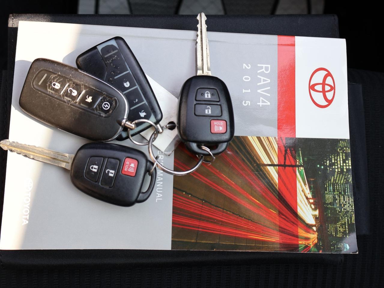 2015 Toyota RAV4 LE AWD CERTIFIED *ACCIDENT FREE* CAMERA BLUETOOTH HEATED SEATS CRUISE - Photo #23
