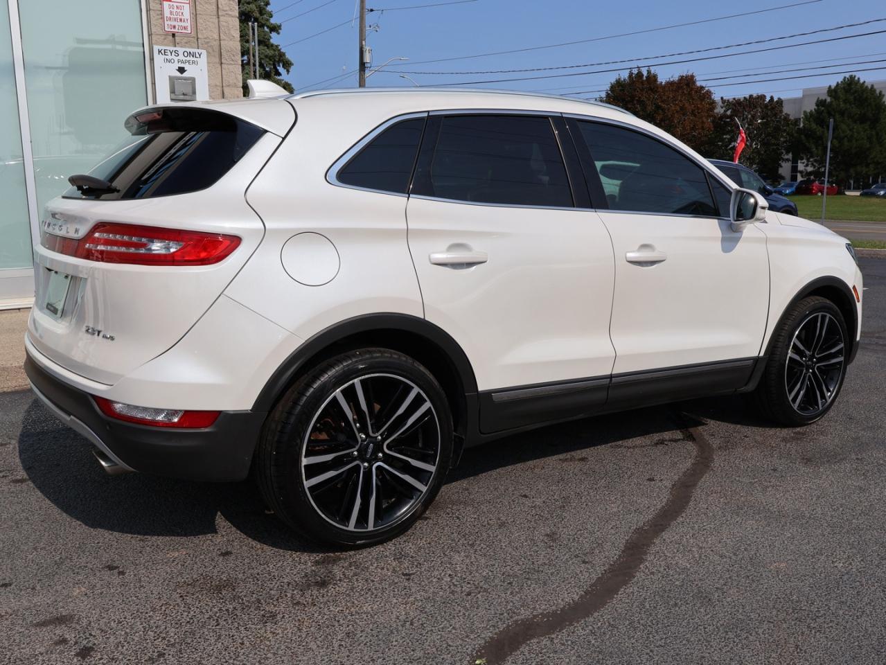 2017 Lincoln MKC RESERVE AWD CERTIFIED *ACCIDENT FREE*FORD MAINTAIN* CAMERA NAV BLUETOOTH LEATHER HEATED SEATS PANO ROOF CRUISE ALLOYS - Photo #7