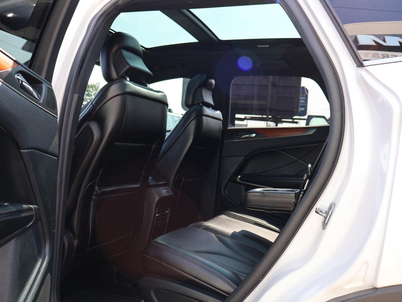 2017 Lincoln MKC RESERVE AWD CERTIFIED *ACCIDENT FREE*FORD MAINTAIN* CAMERA NAV BLUETOOTH LEATHER HEATED SEATS PANO ROOF CRUISE ALLOYS - Photo #22
