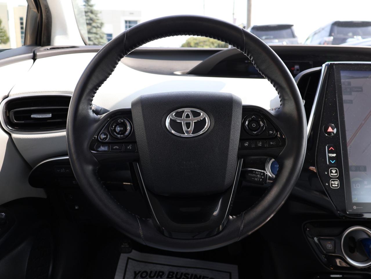 2021 Toyota Prius Prime PLUG-IN UPGRADE CERTIFIED *ACCIDENT FREE* CAMERA NAV BLUETOOTH LEATHER HEATED SEATS CRUISE ALLOYS - Photo #10