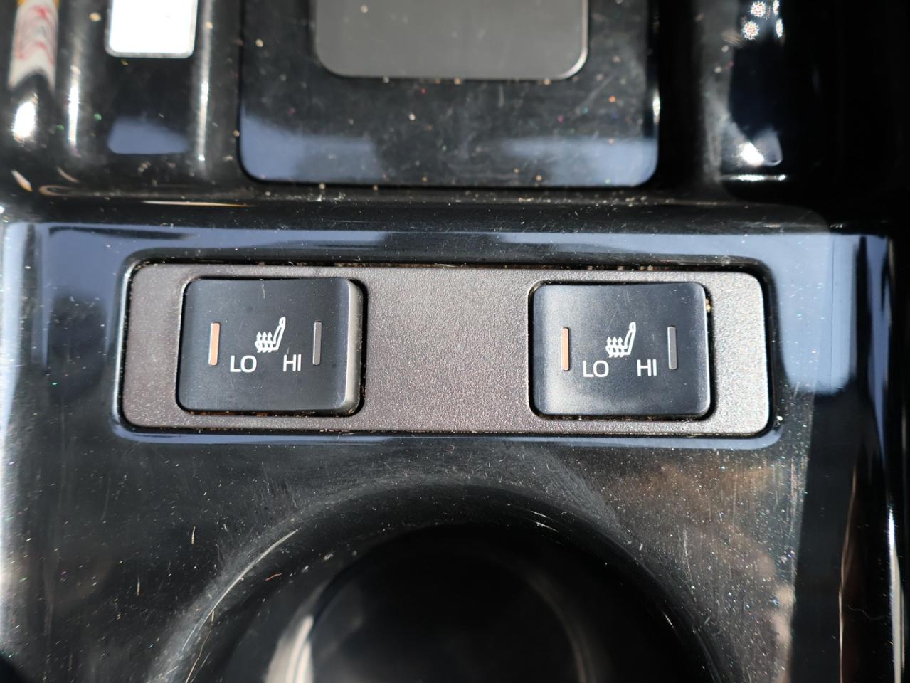 2021 Toyota Prius Prime PLUG-IN UPGRADE CERTIFIED *ACCIDENT FREE* CAMERA NAV BLUETOOTH LEATHER HEATED SEATS CRUISE ALLOYS - Photo #25