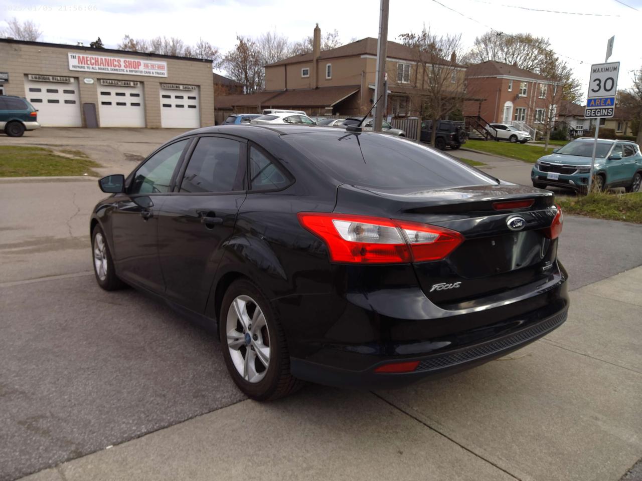 2014 Ford Focus 4DR SDN SE Photo