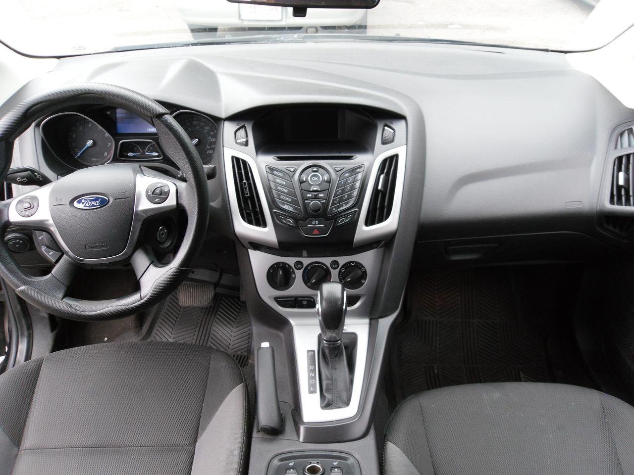 2014 Ford Focus 4DR SDN SE Photo