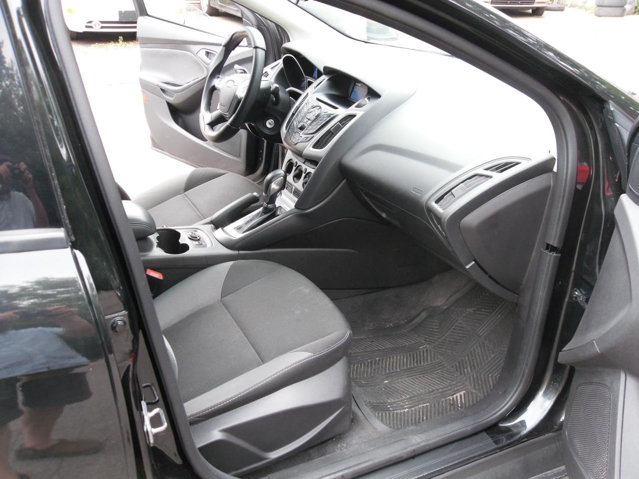 2014 Ford Focus 4DR SDN SE Photo