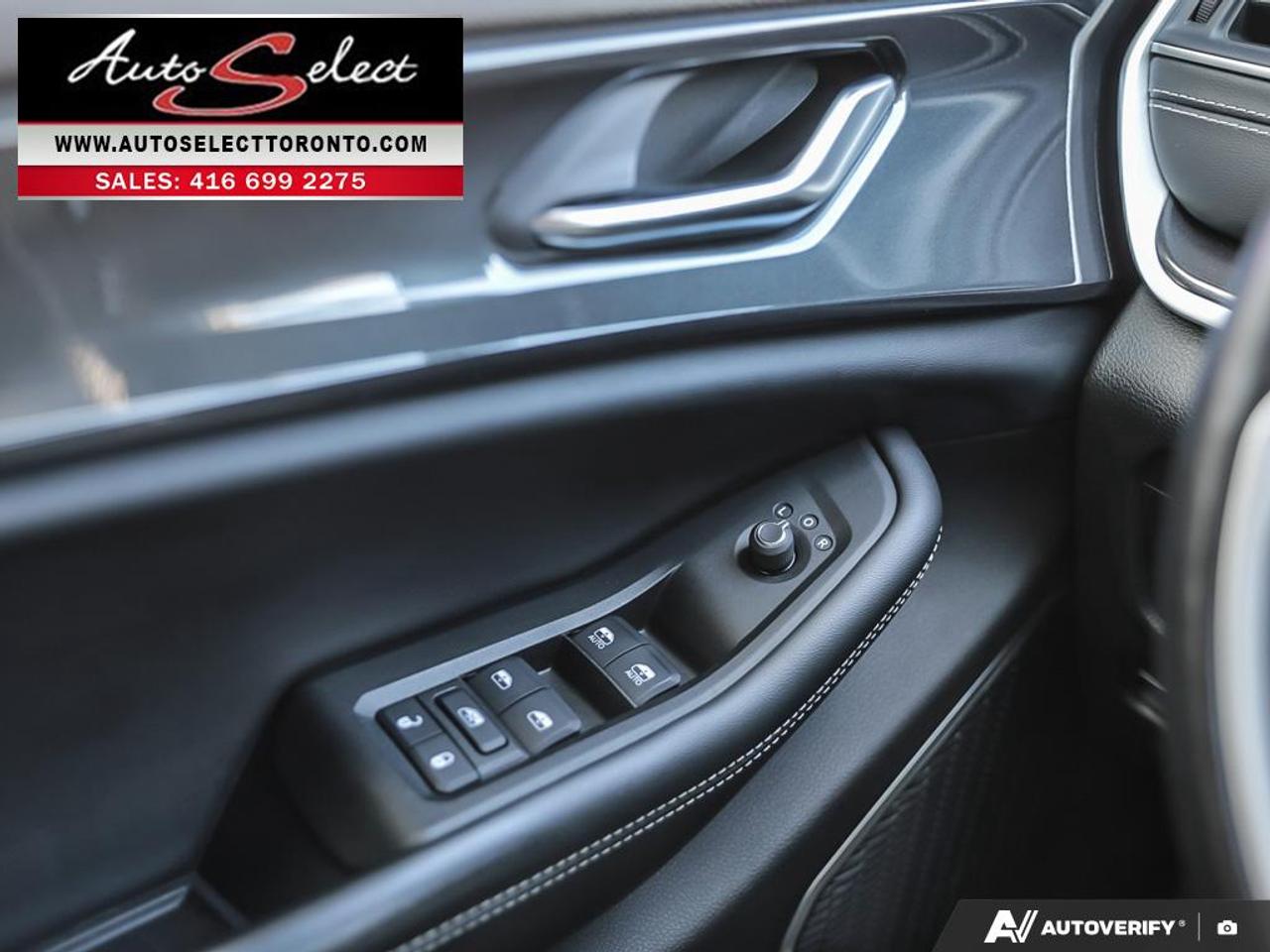 2021 Jeep Grand Cherokee L Laredo Altitude - AWD - Apple Carplay - Clean Carfax Photo