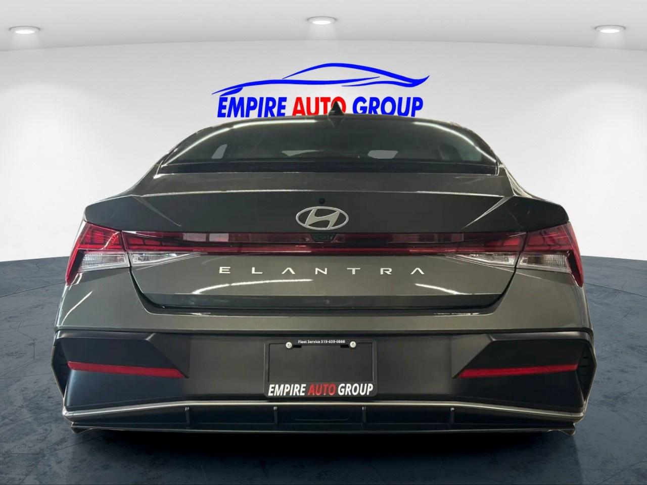 2025 Hyundai Elantra SEL Photo2