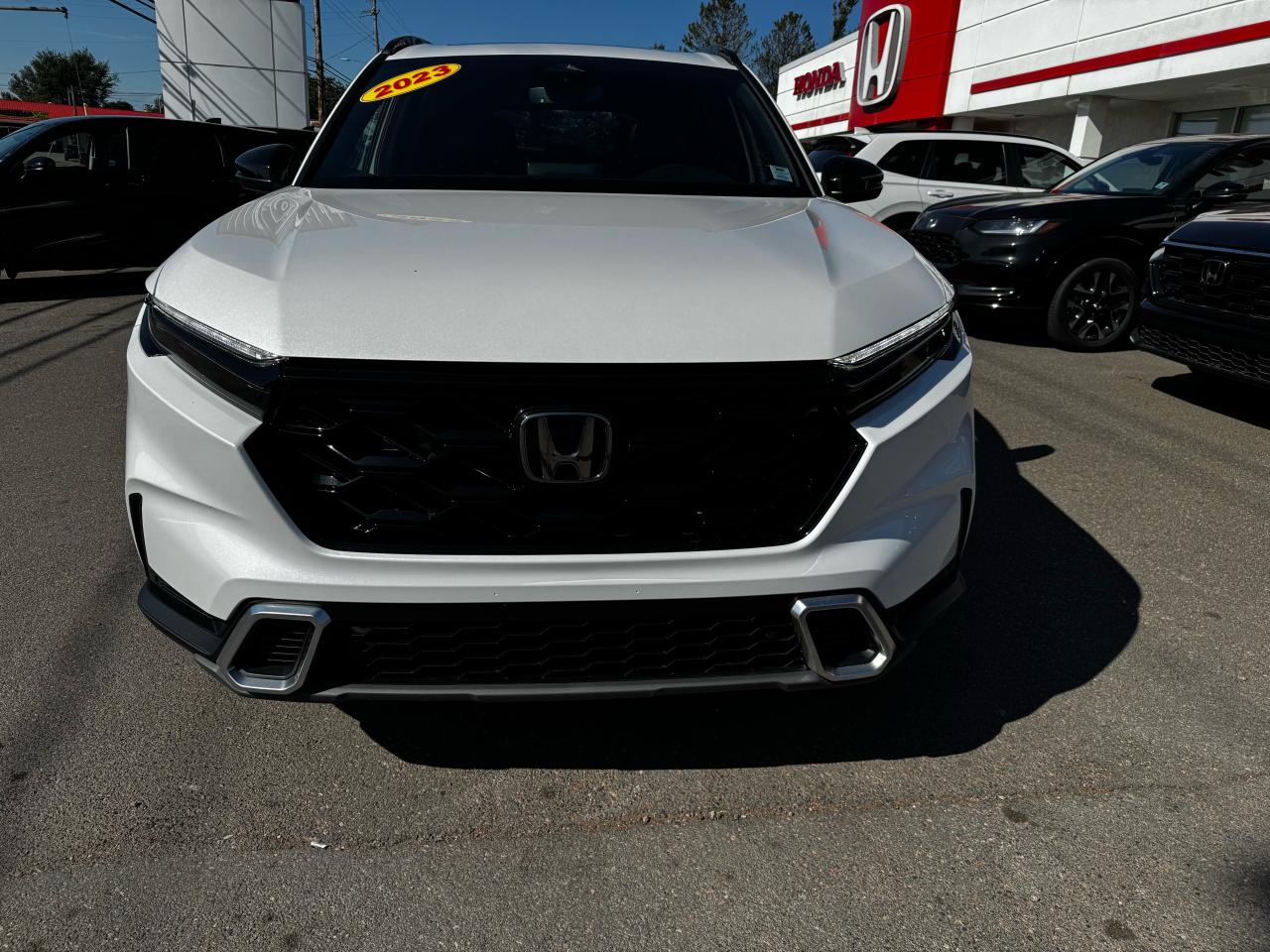 2023 Honda CR-V Hybrid Touring Photo