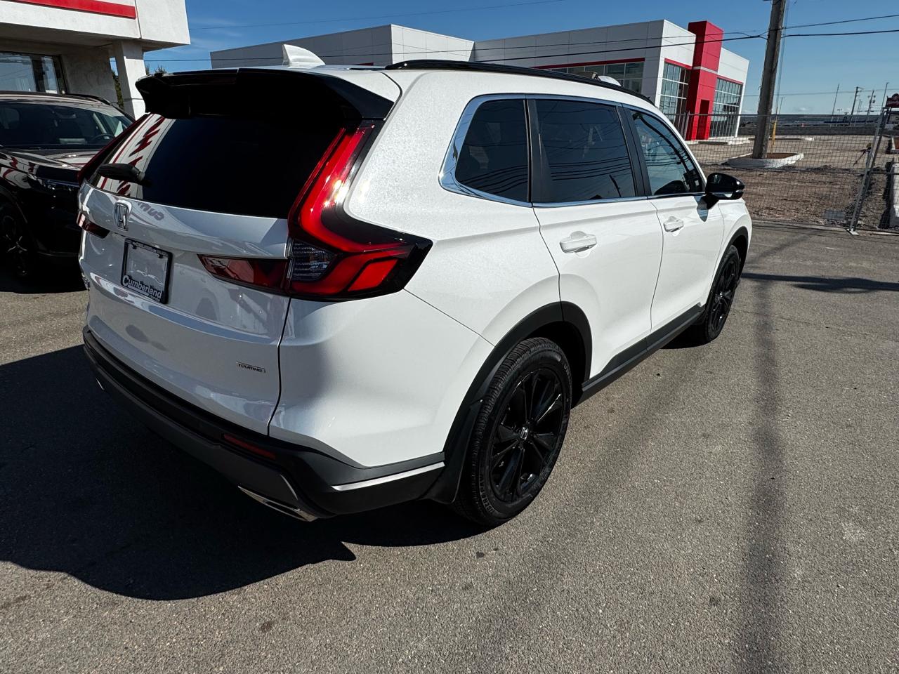 2023 Honda CR-V Hybrid Touring Photo