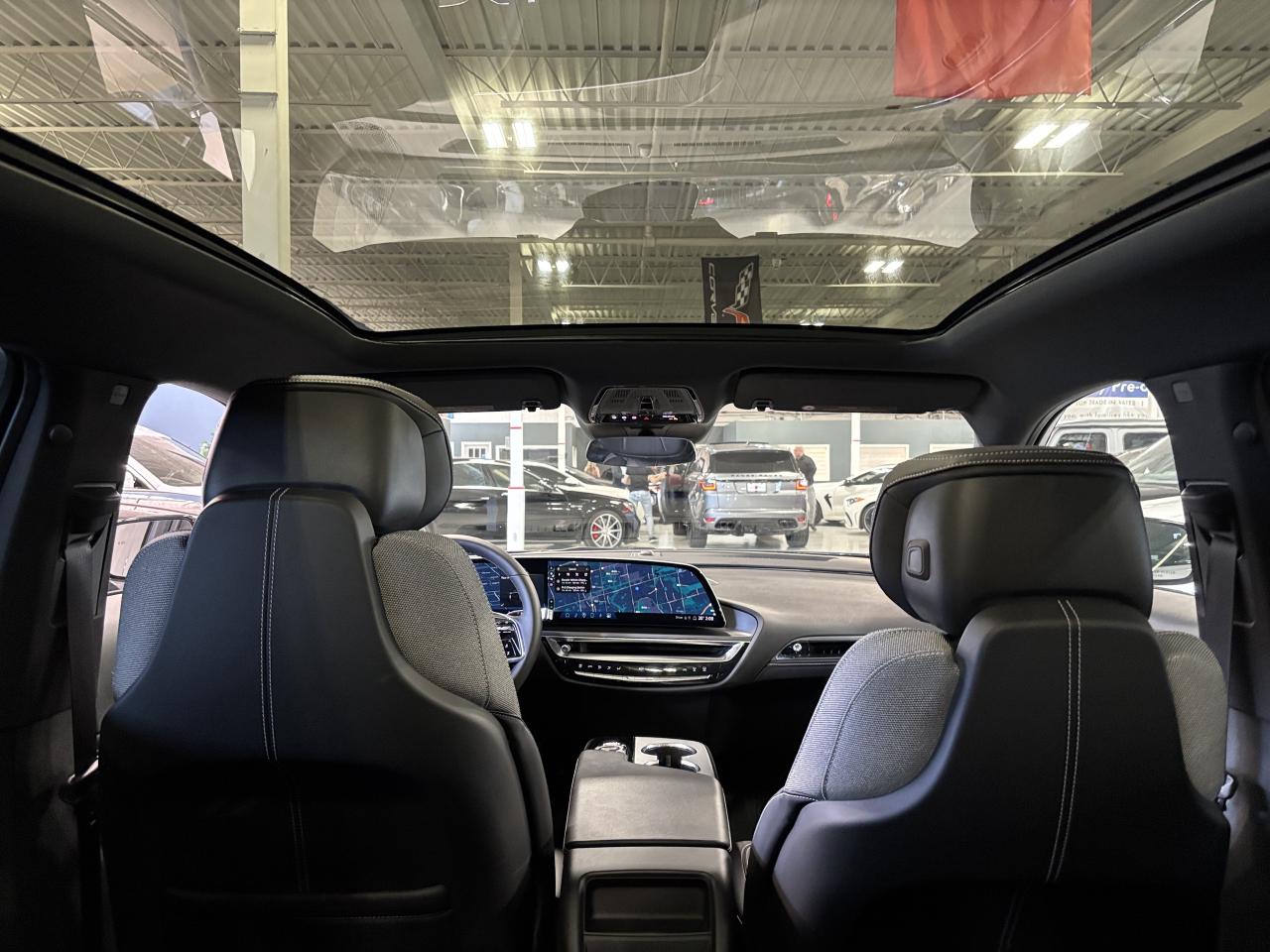2024 Cadillac LYRIQ Tech|1SA|AWD|CLUSTERNAV|FULLGLASSROOF|FLOORLINERS| - Photo #10