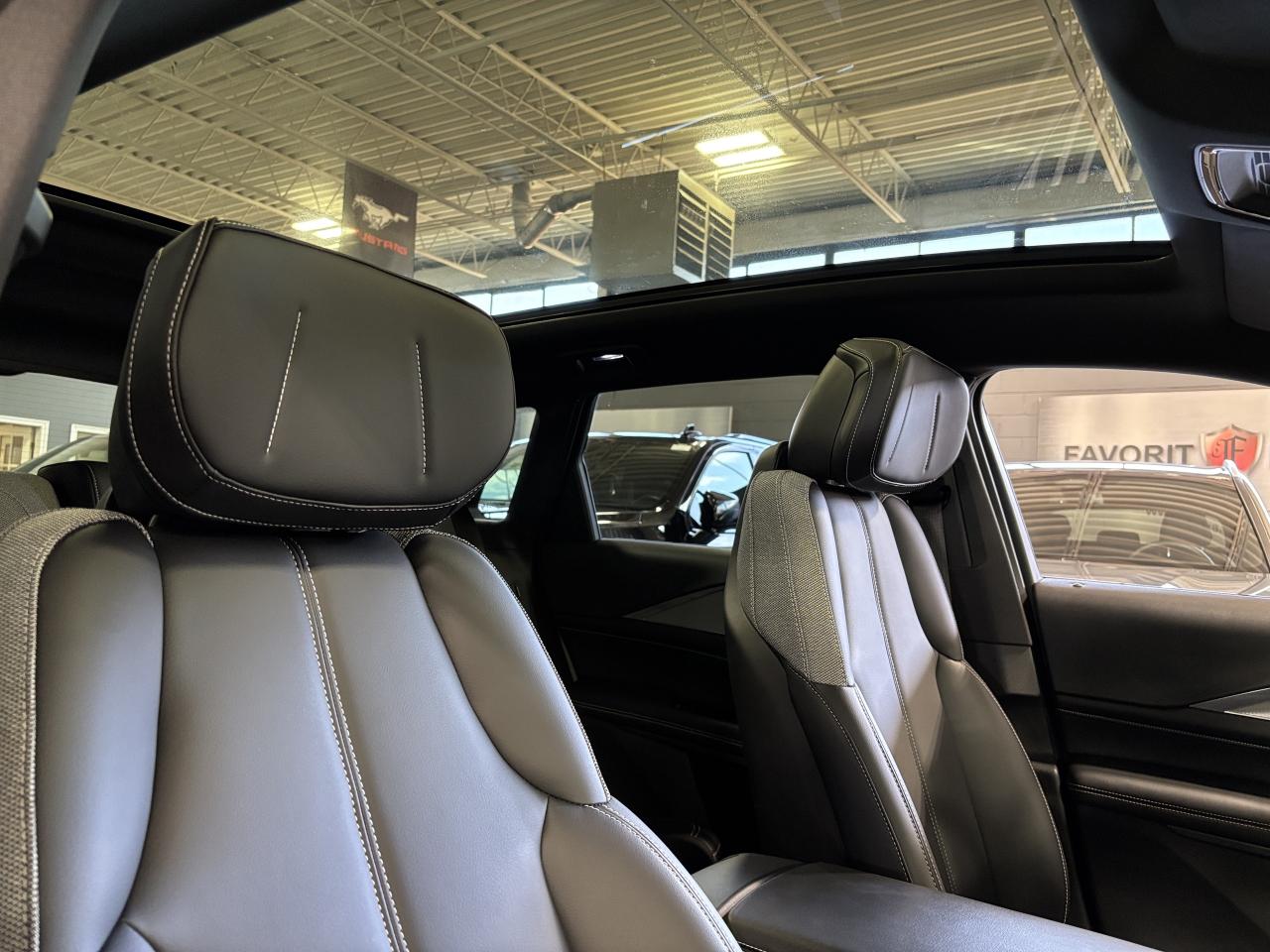 2024 Cadillac LYRIQ Tech|1SA|AWD|CLUSTERNAV|FULLGLASSROOF|FLOORLINERS| - Photo #19
