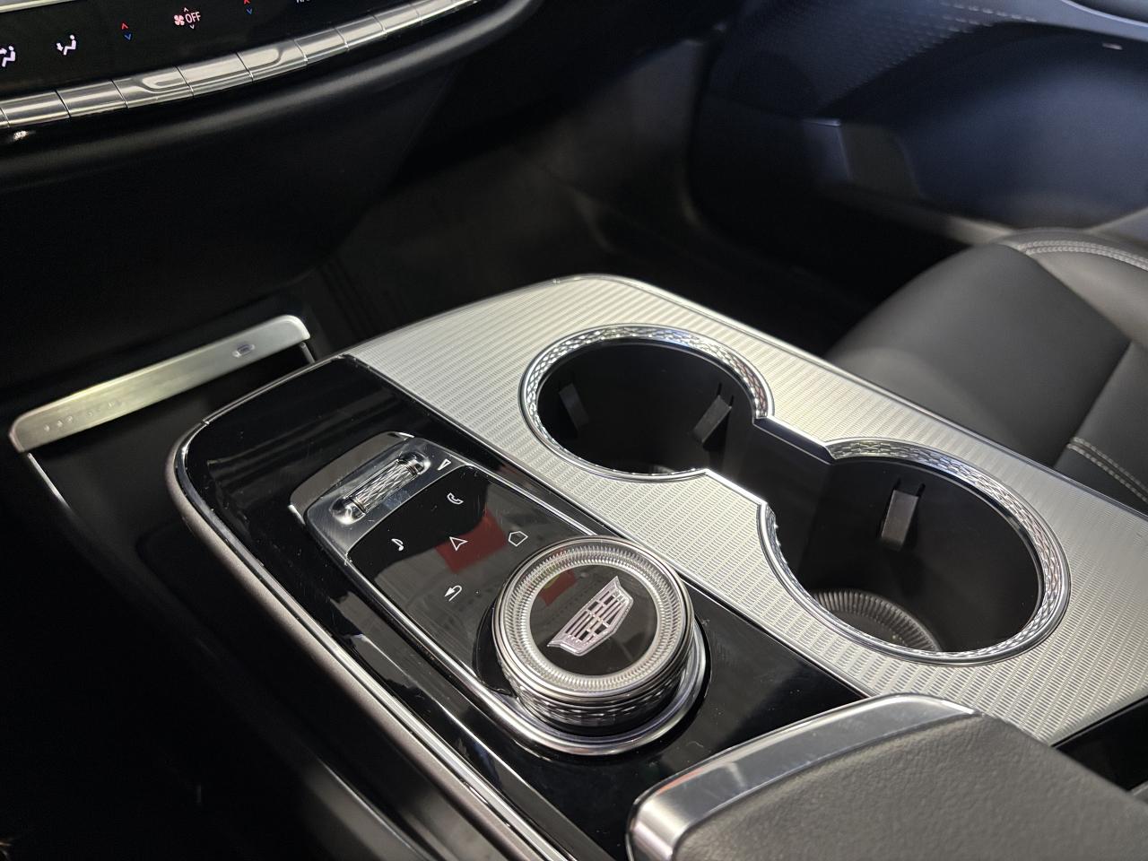 2024 Cadillac LYRIQ Tech|1SA|AWD|CLUSTERNAV|FULLGLASSROOF|FLOORLINERS| - Photo #25
