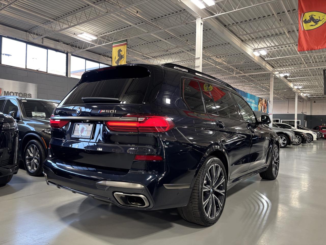 2022 BMW X7 M50i | INDIVIDUAL | NAV | GLASSCONTROLS |SKYLOUNGE - Photo #6