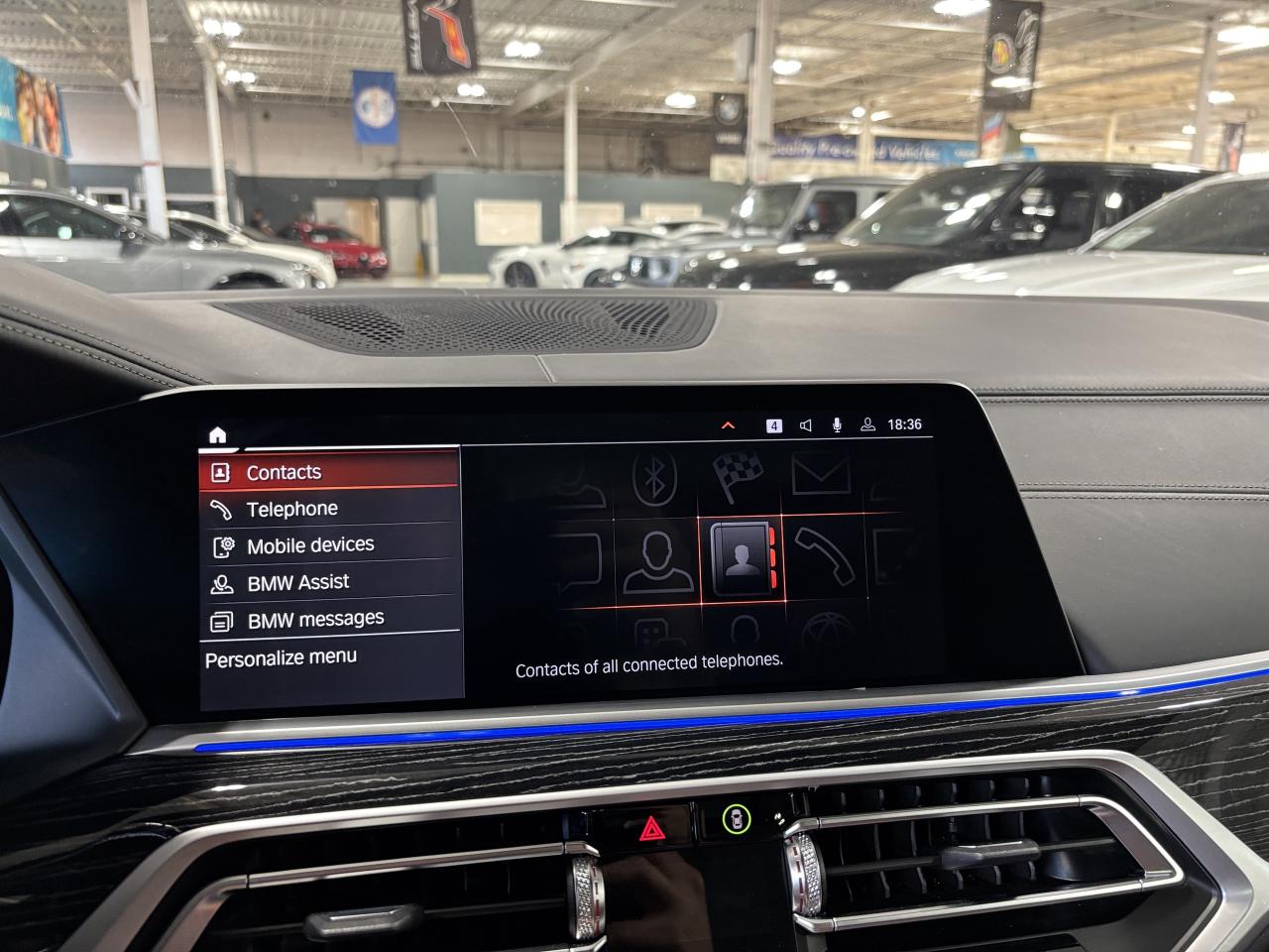 2022 BMW X7 M50i | INDIVIDUAL | NAV | GLASSCONTROLS |SKYLOUNGE - Photo #30