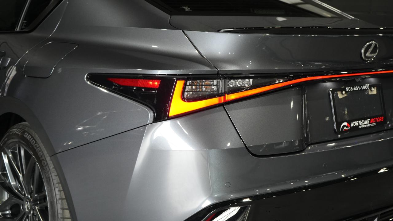 2025 Lexus IS IS 500 F SPORT/ANTI THEFT/MARK LEVINSON/1OWNER/NAV Photo