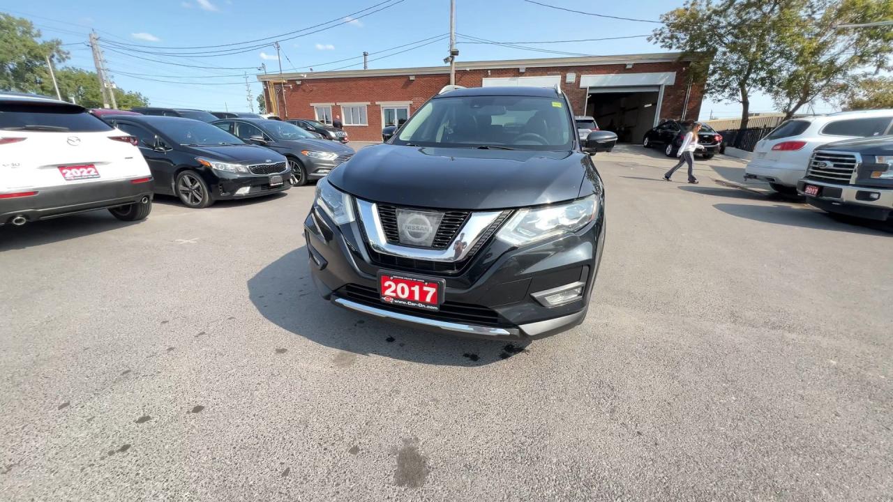 2017 Nissan Rogue SL AWD | LOW KMS | LEATHER | PANO ROOF | 360 CAM Photo2