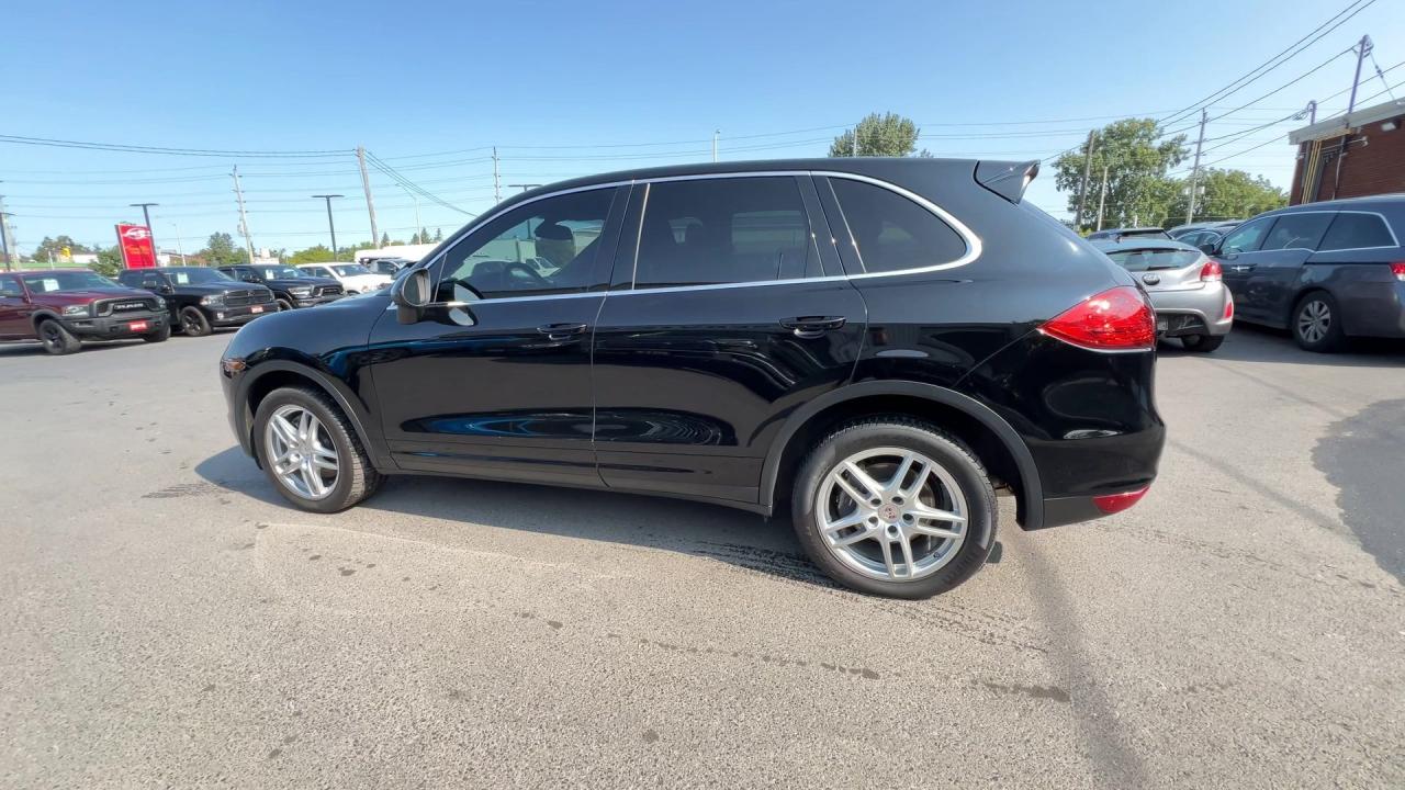 2013 Porsche Cayenne AWD| 300 HP | LEATHER | SUNROOF | 19IN ALLOYS| NAV Photo4