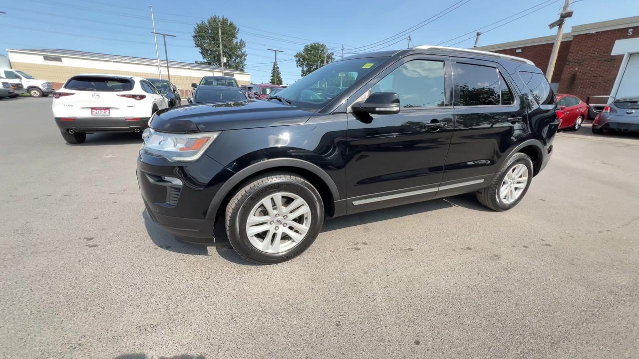 2018 Ford Explorer AWD | 7-PASS | HTD SEATS | REMOTE START | TOW PKG Photo3