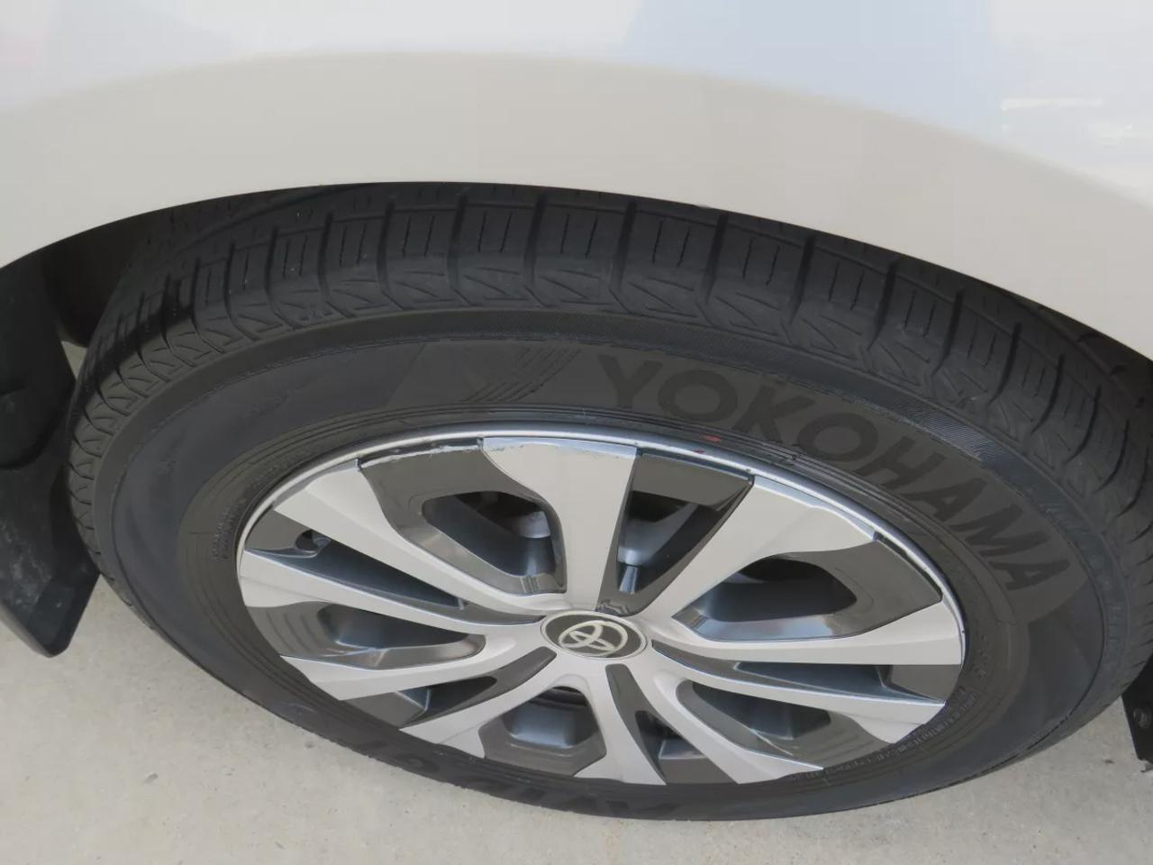 2021 Toyota Corolla Hybrid  | Very Low Km | Clean Title | No Accidents | Safety Certified | Hybrid | Leather | Wireless Phone Charging | Push Button Start | Power Seats | Reverse Camera | Digital Touchscreen | Drive Modes | Heated Seats | Digital Climate Control Photo