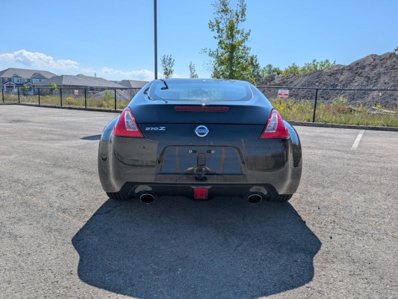 2016 Nissan 370Z Coupe  **VERY CLEAN - LOW MILEAGE** Photo3