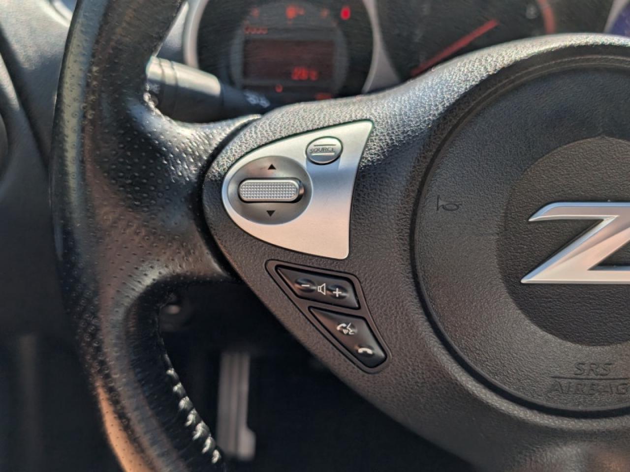 2016 Nissan 370Z Coupe  **VERY CLEAN - LOW MILEAGE** Photo