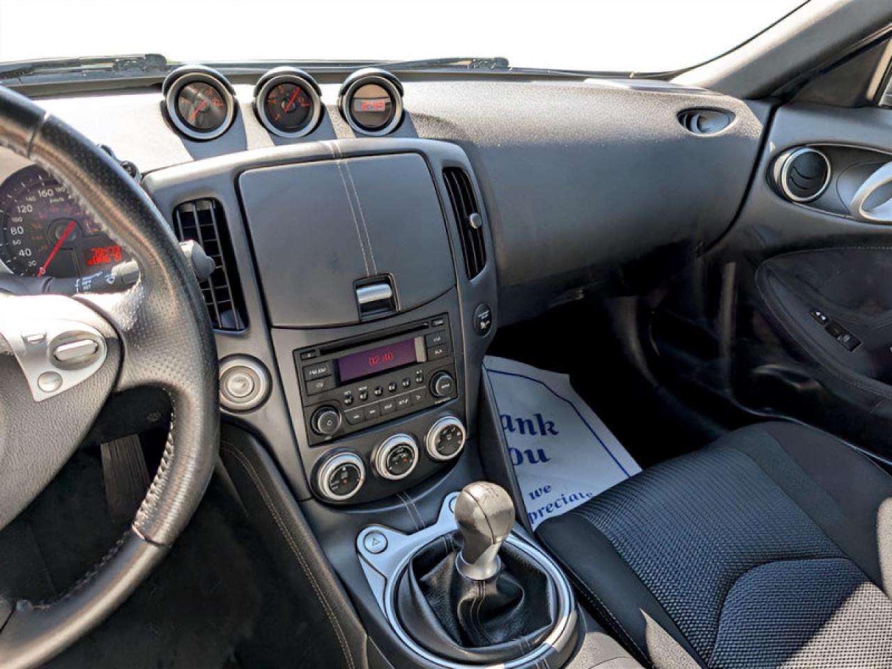 2016 Nissan 370Z Coupe  **VERY CLEAN - LOW MILEAGE** Photo