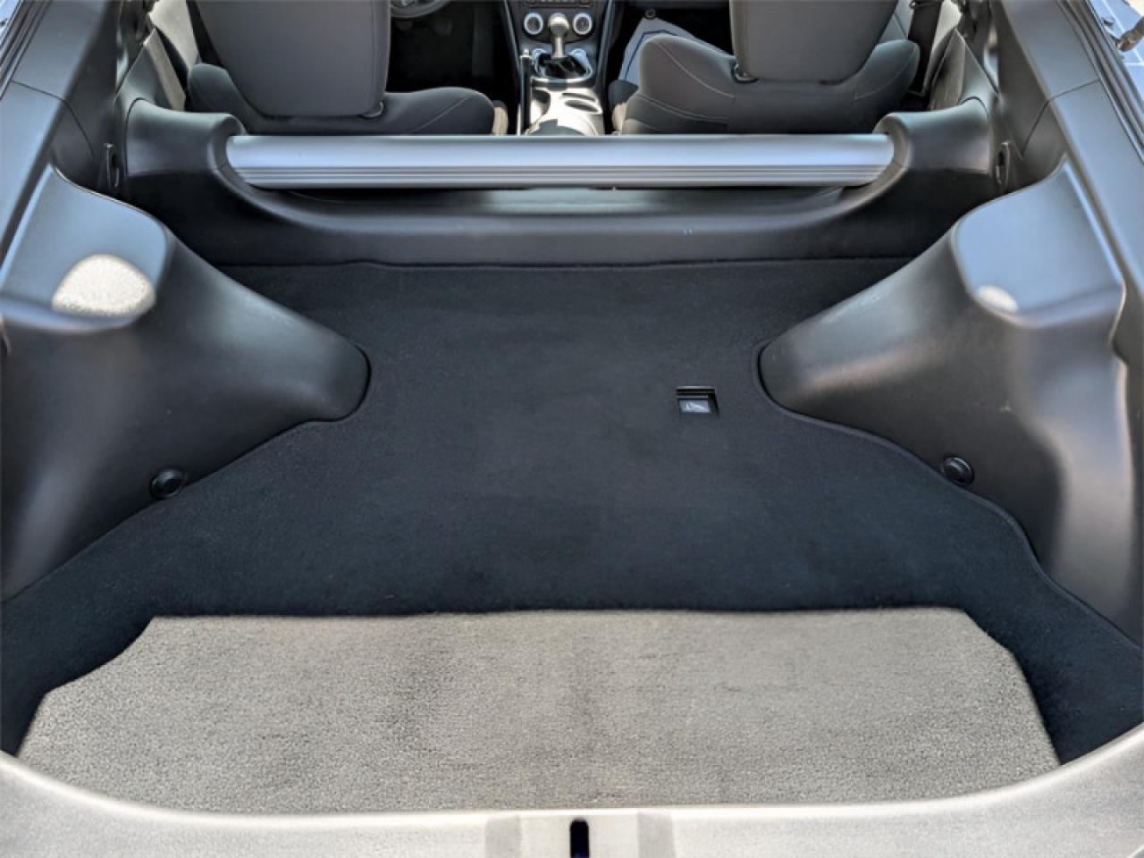 2016 Nissan 370Z Coupe  **VERY CLEAN - LOW MILEAGE** Photo