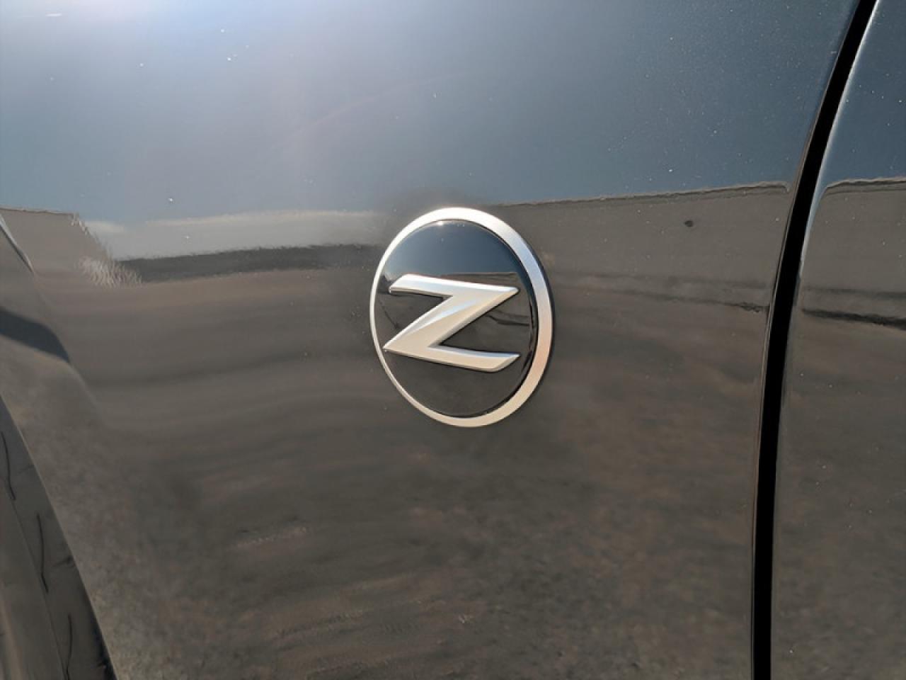 2016 Nissan 370Z Coupe  **VERY CLEAN - LOW MILEAGE** Photo