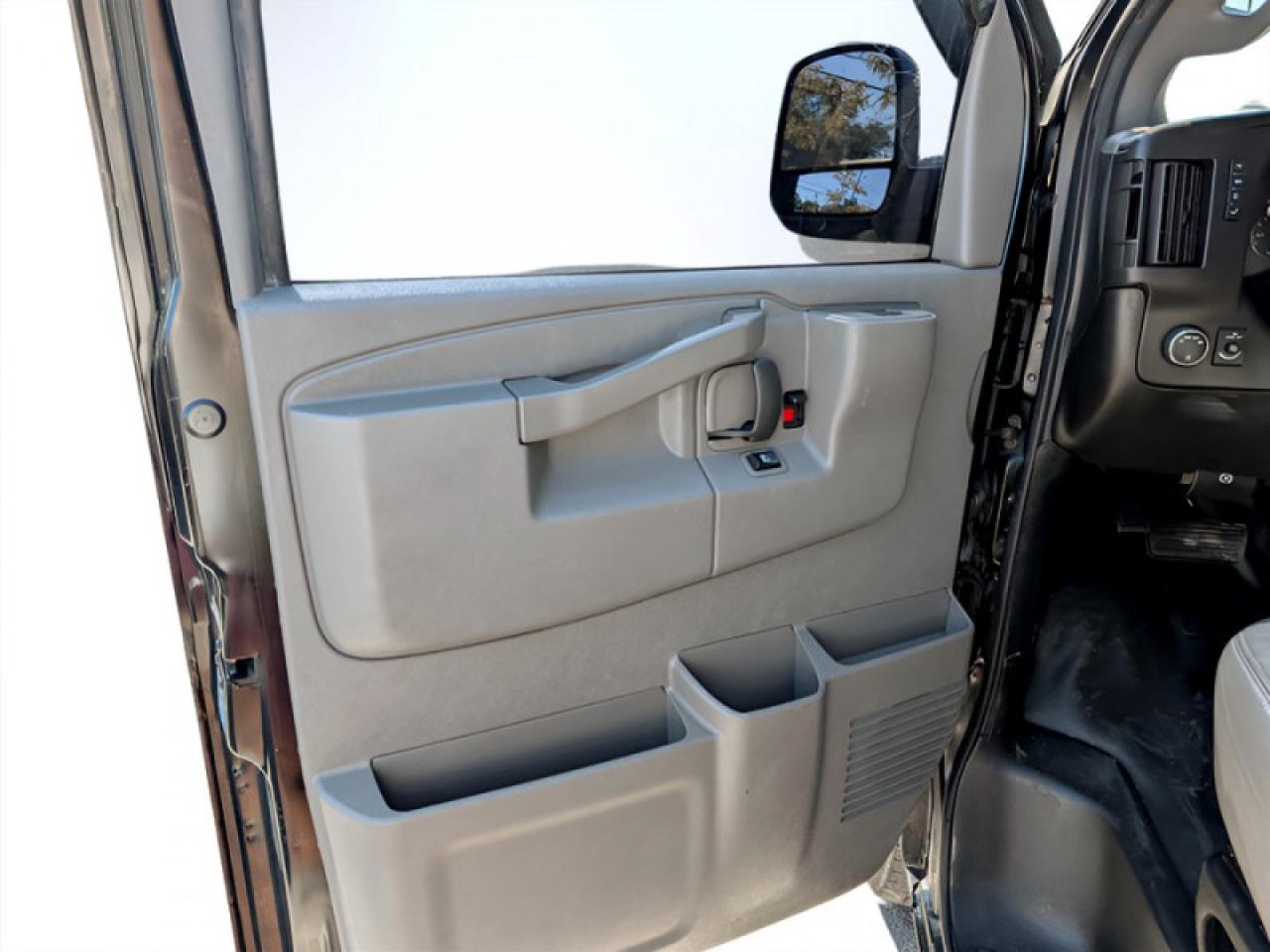 2017 Chevrolet Express Cargo Van WT Cargo Van  **CAM - LEATH** Photo