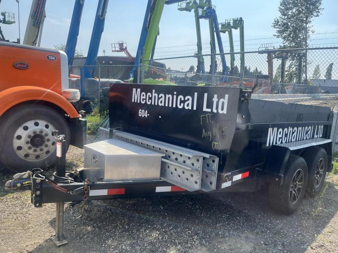 Used 2022 SOUTHLAND 10 Foot Dump Trailer for sale in Burnaby, BC