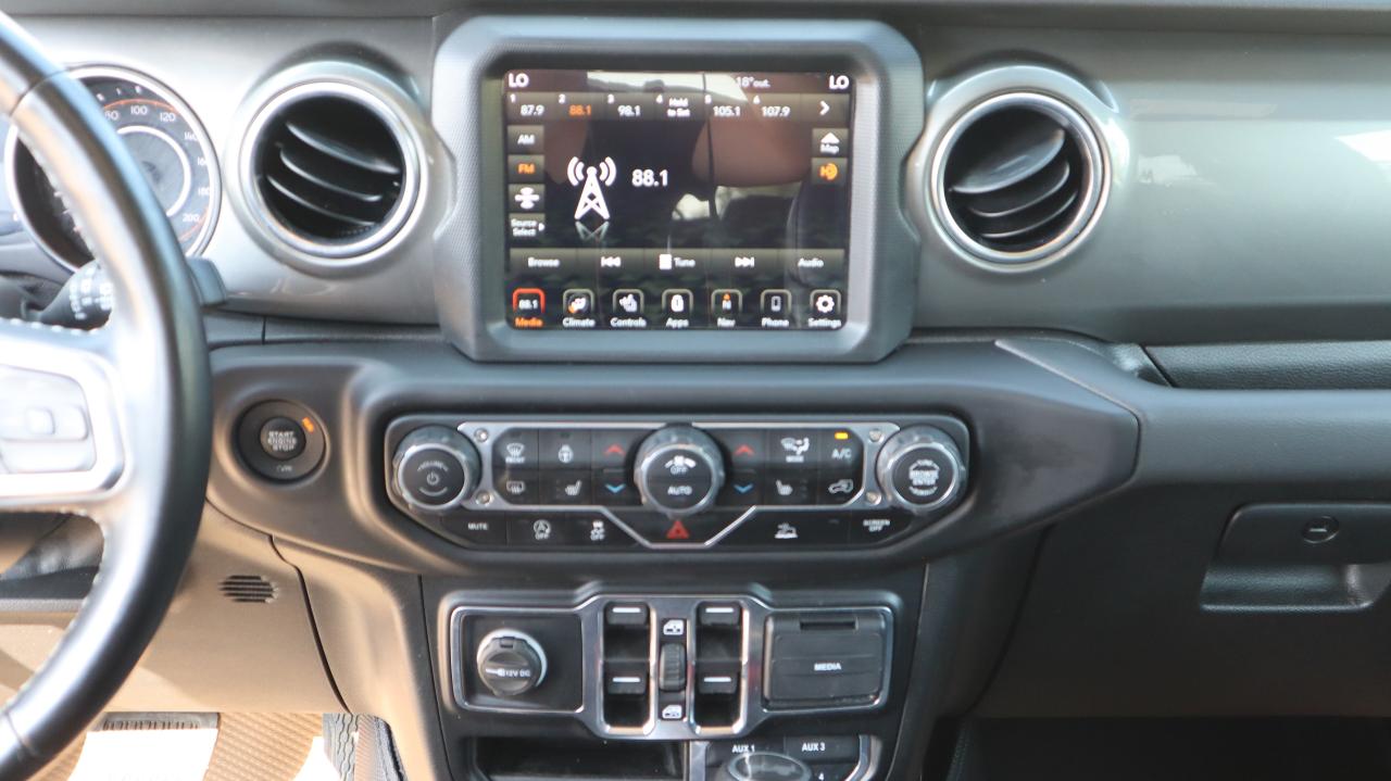 2021 Jeep Wrangler Unlimited Sahara Photo5