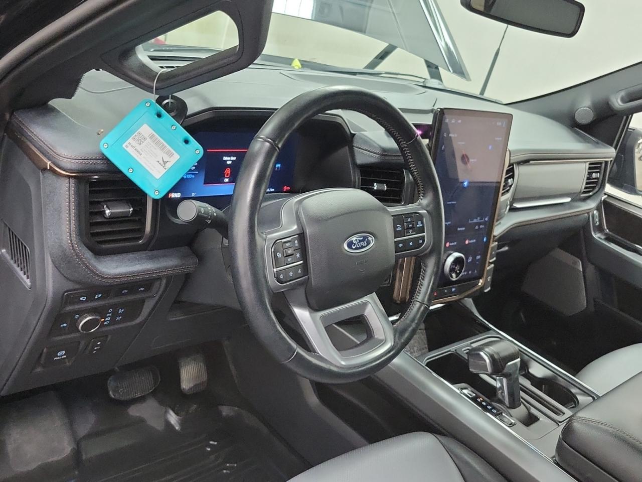 2022 Ford F-150 Lightning Lariat Photo5