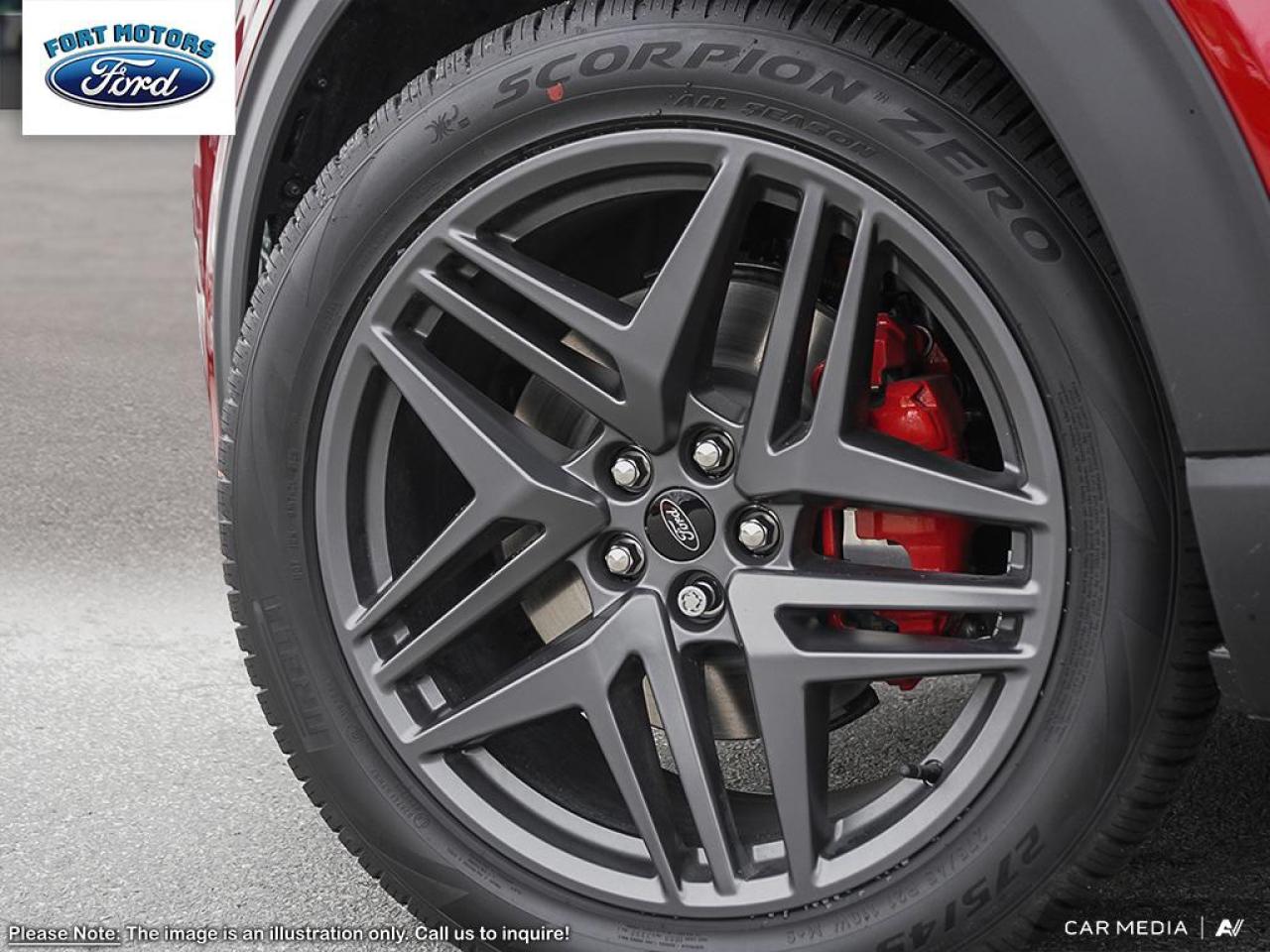 2025 Ford Explorer ST Photo5