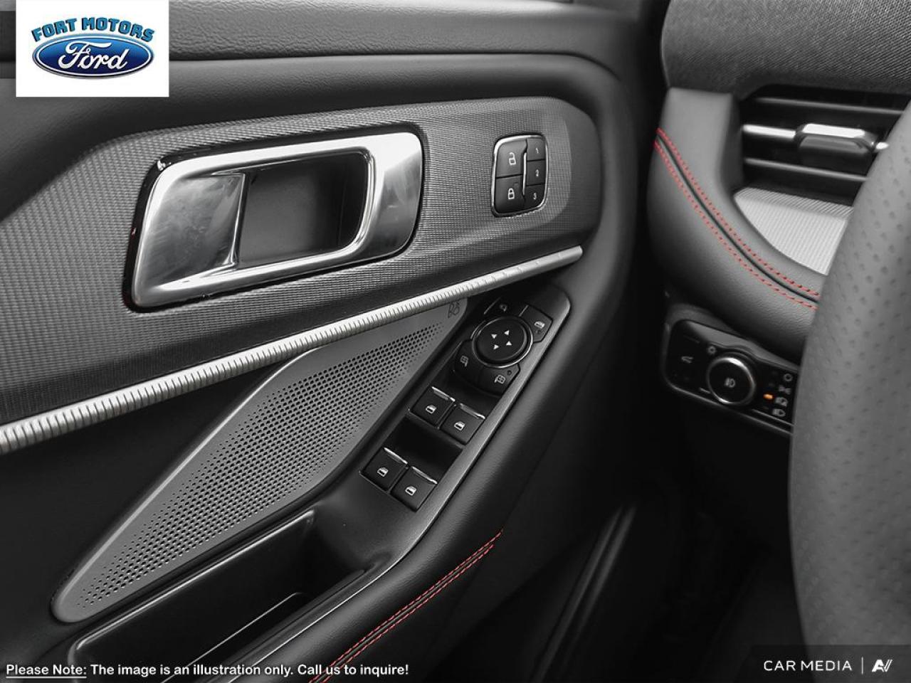 2025 Ford Explorer ST Photo5