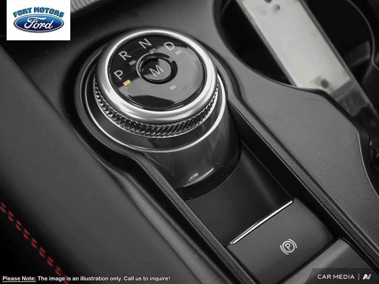 2025 Ford Explorer ST Photo5