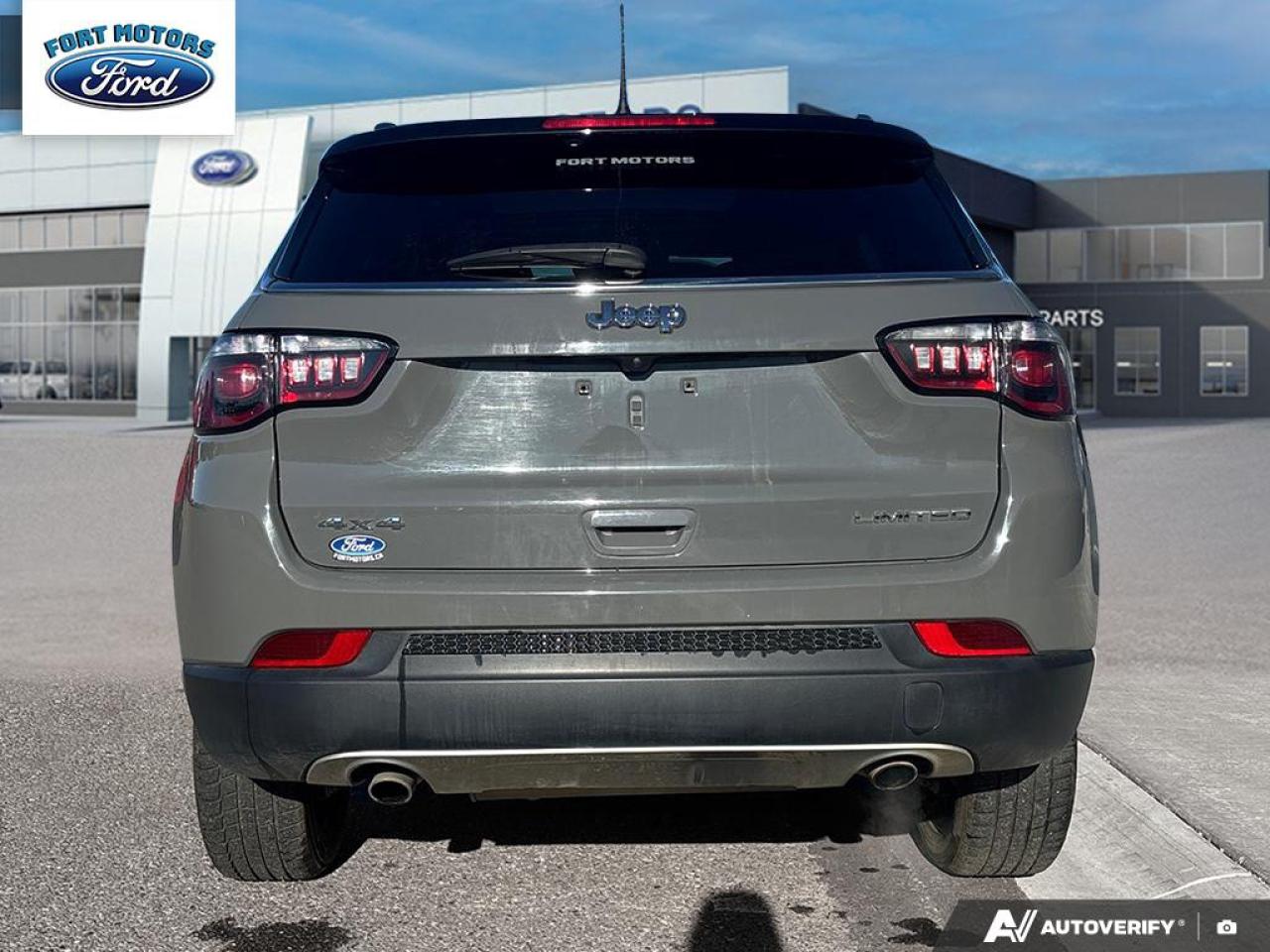 2023 Jeep Compass LIMITED Photo4