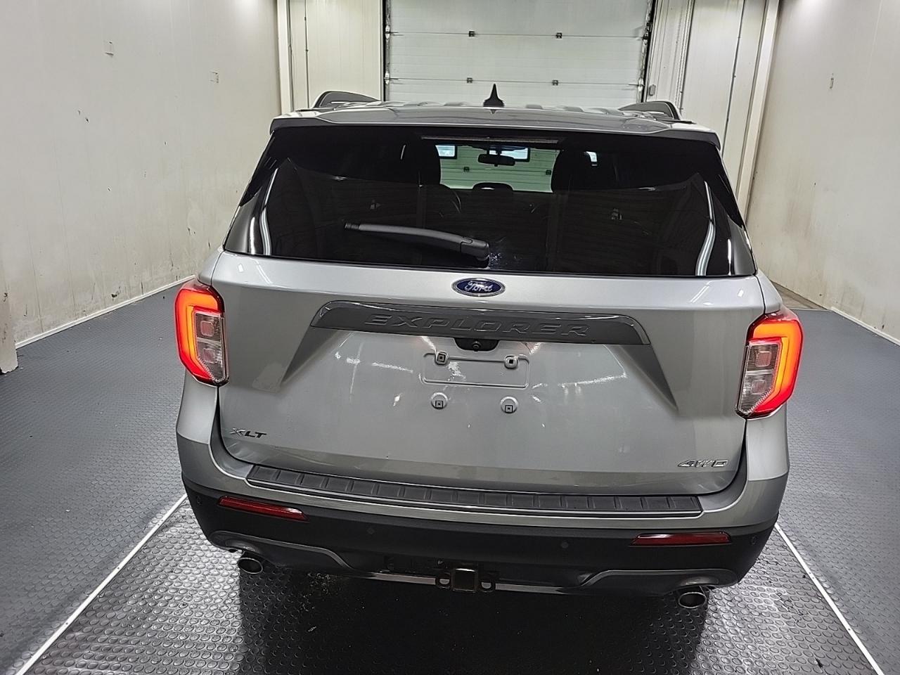 2021 Ford Explorer XLT Photo