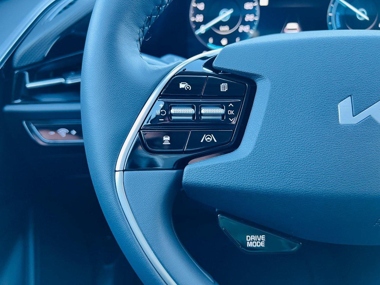 2026 Kia NIRO HEV EX PREMIUM Photo