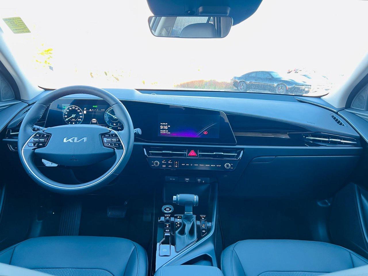 2026 Kia NIRO HEV EX PREMIUM Photo