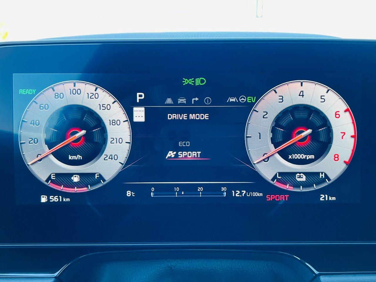 2026 Kia NIRO HEV EX PREMIUM Photo