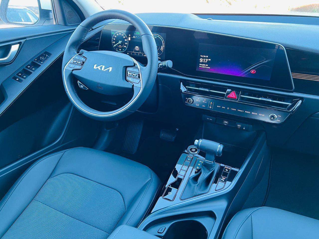 2026 Kia NIRO HEV EX PREMIUM Photo