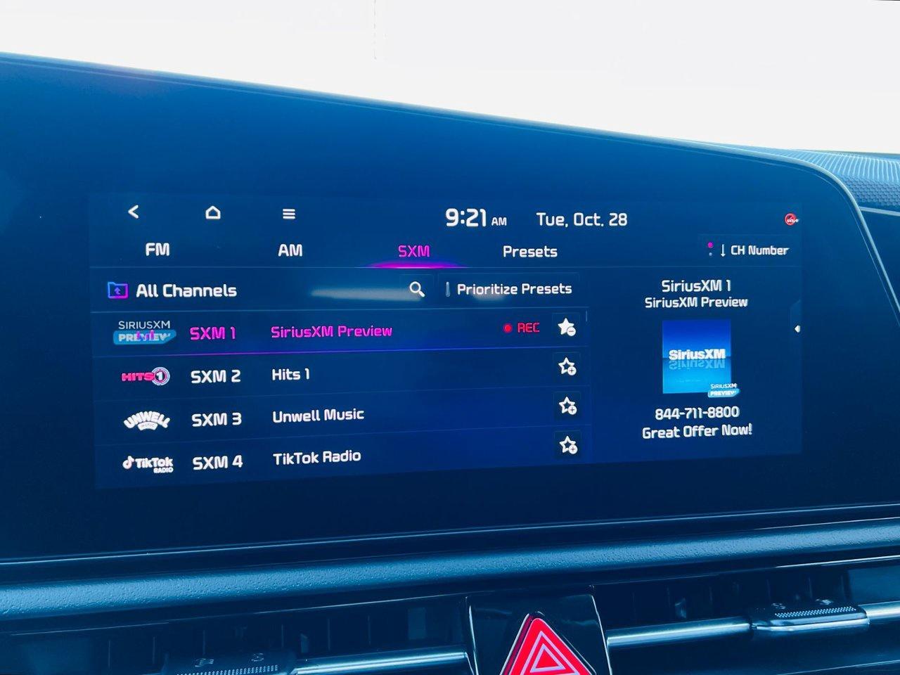 2026 Kia NIRO HEV EX PREMIUM Photo