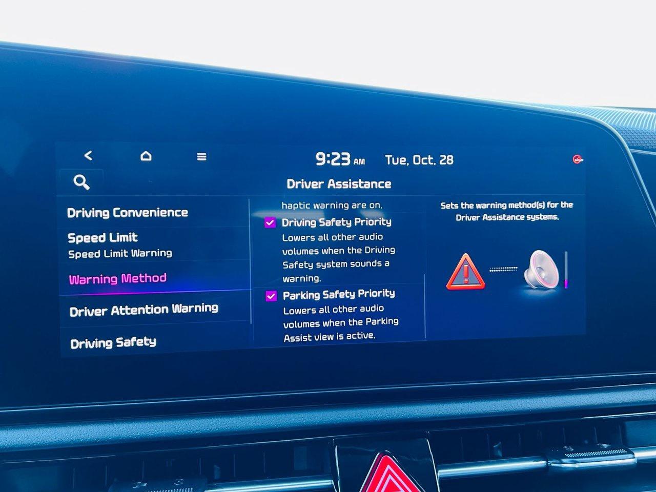 2026 Kia NIRO HEV EX PREMIUM Photo