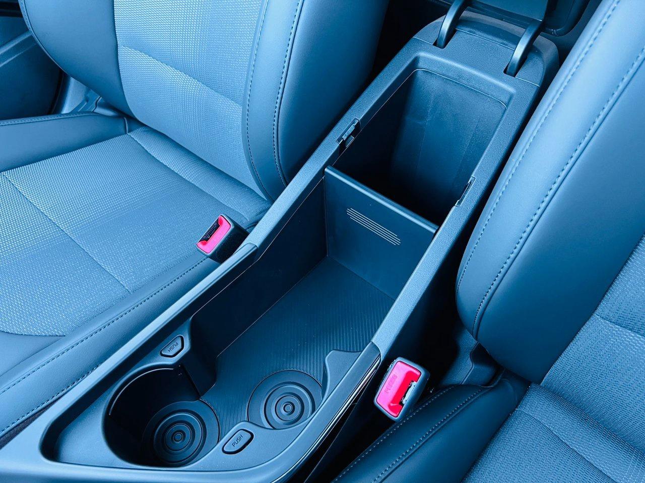 2026 Kia NIRO HEV EX PREMIUM Photo