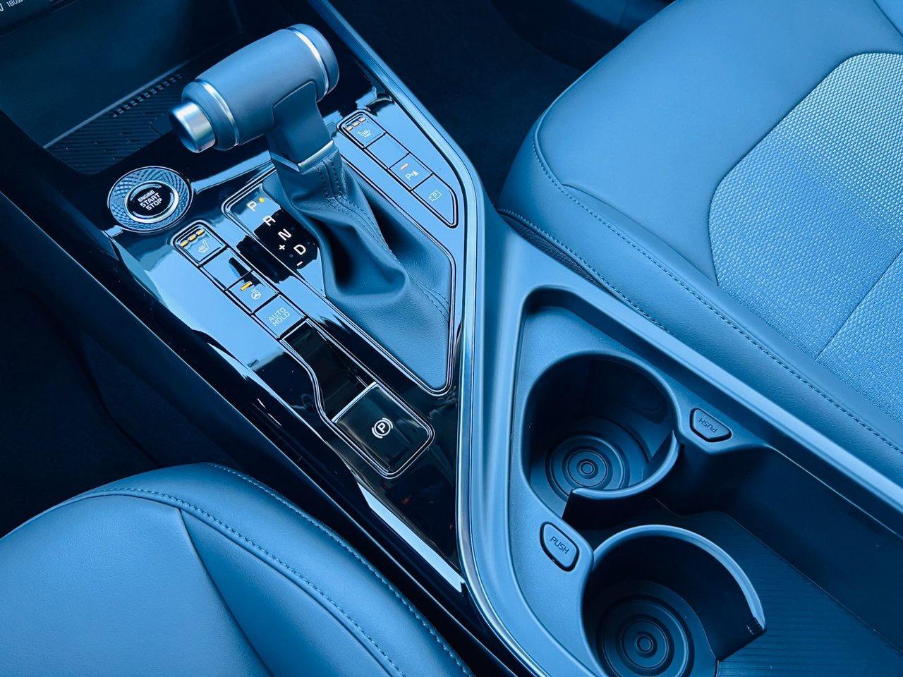 2026 Kia NIRO HEV EX PREMIUM Photo