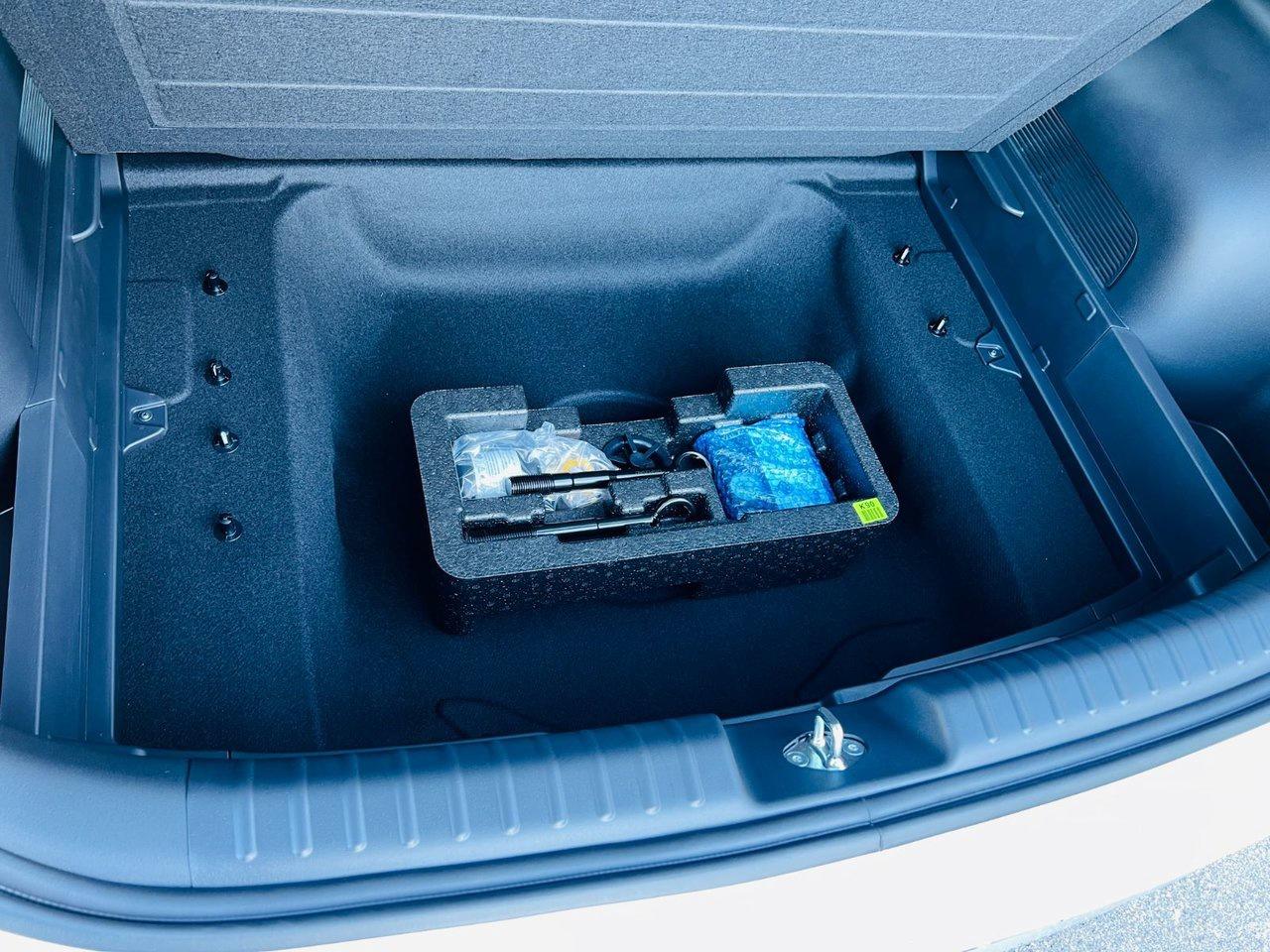 2026 Kia NIRO HEV EX PREMIUM Photo