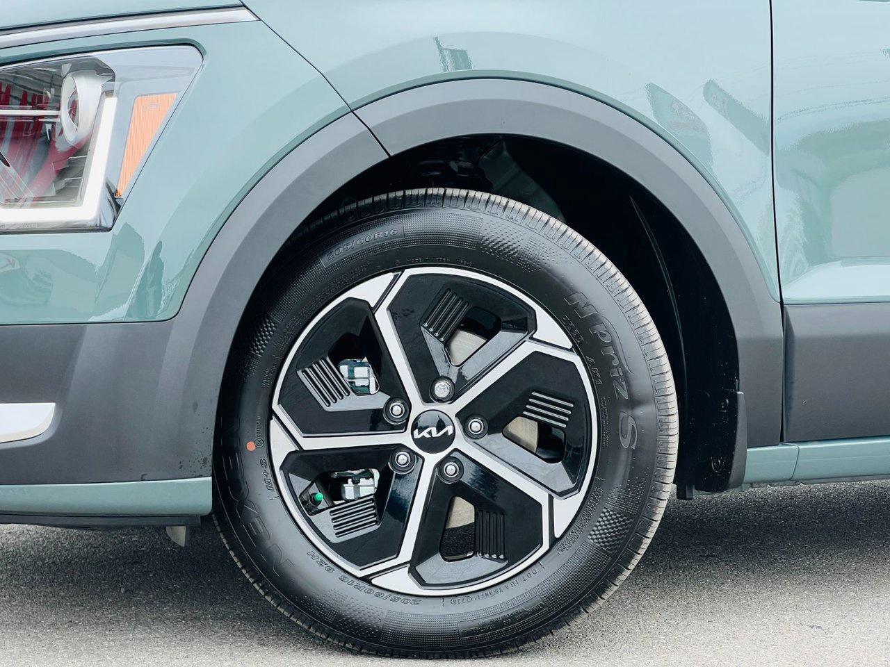 2026 Kia NIRO HEV EX Photo4