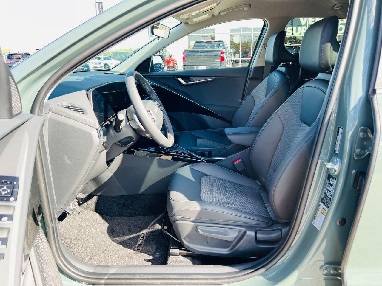 2026 Kia NIRO HEV EX Photo