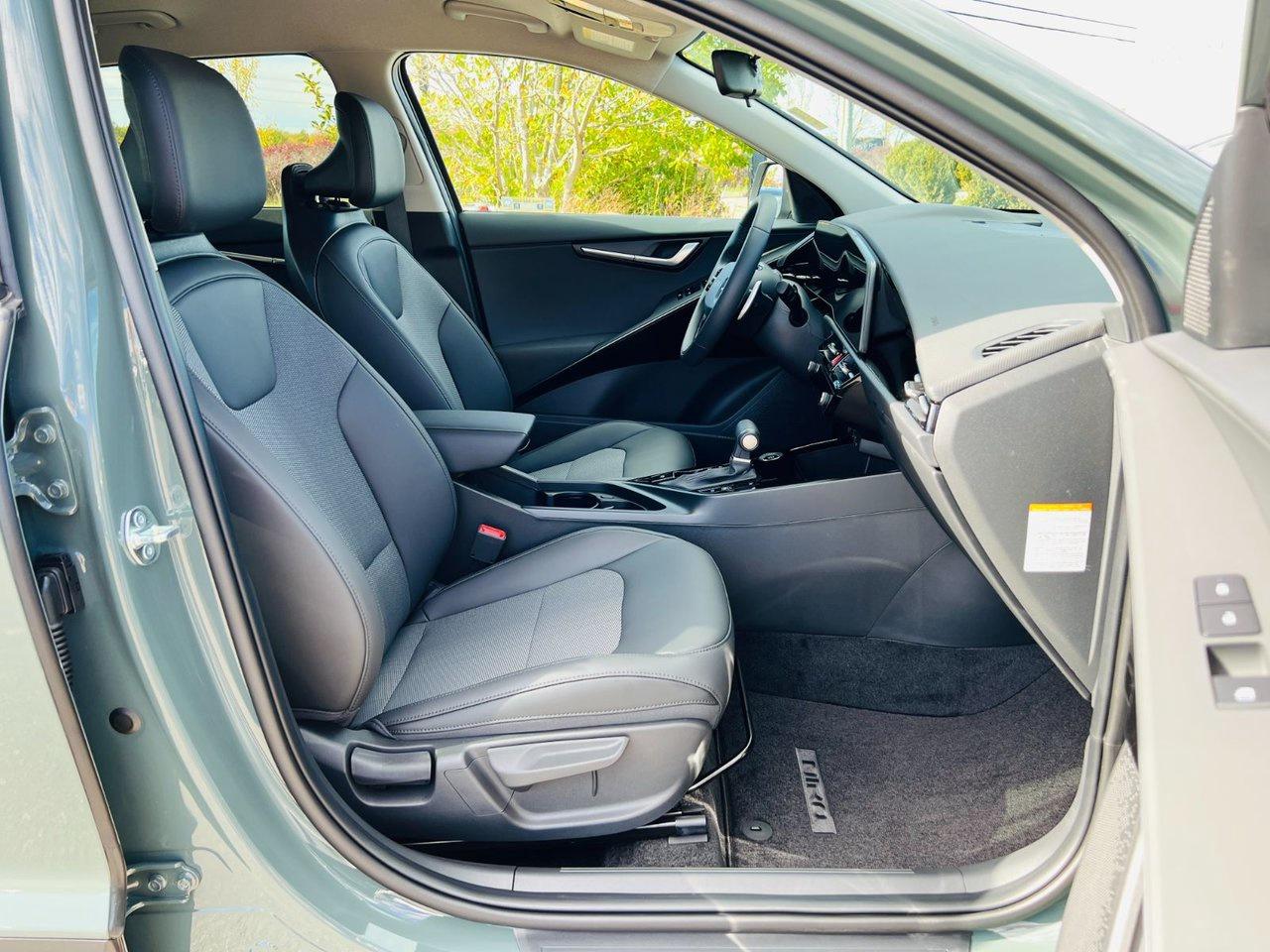 2026 Kia NIRO HEV EX Photo